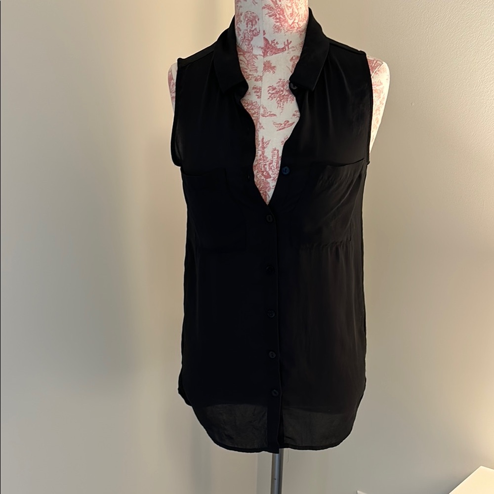 Divided by H&M Collared Sleeveless Buttoned Down Black Chiffon